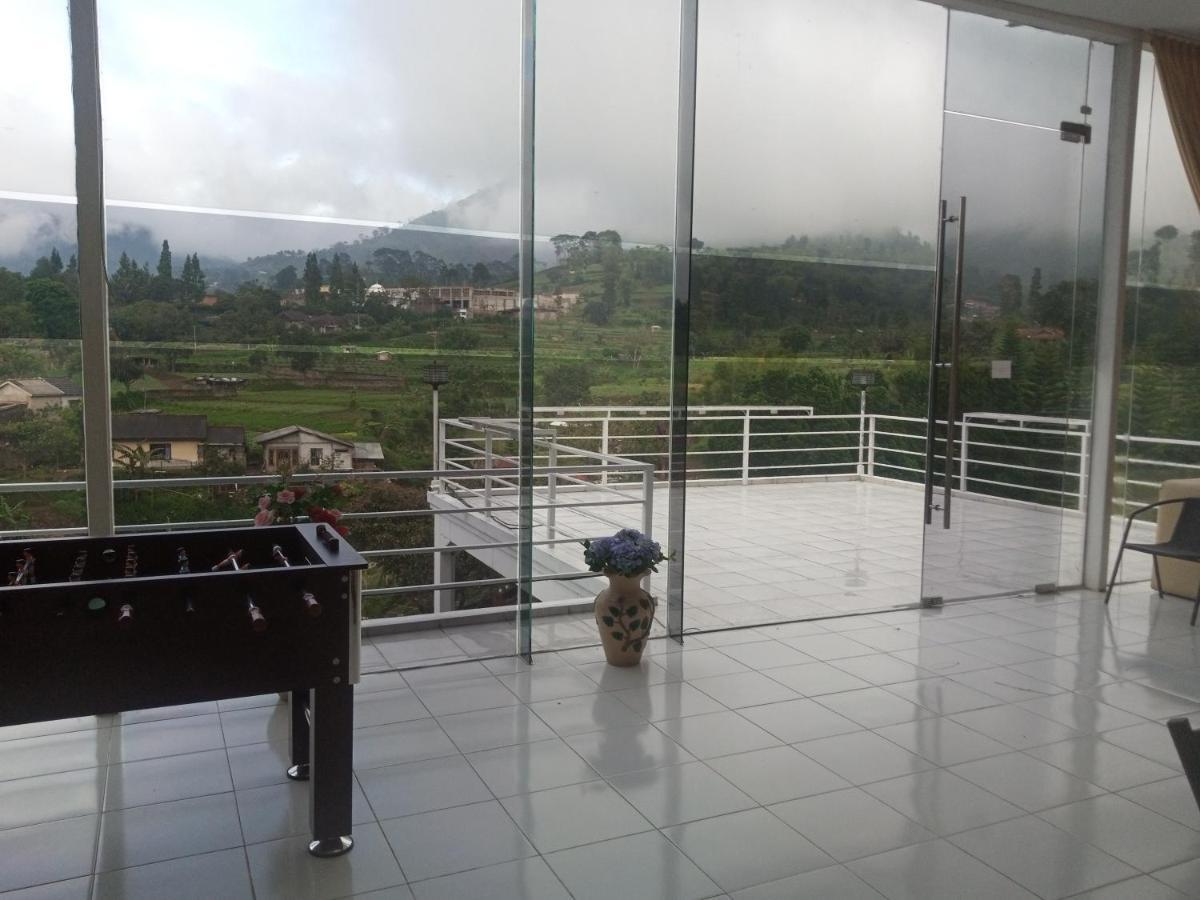 Villa Kaca 88 Cianjur Kültér fotó