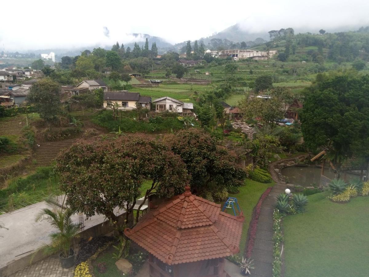 Villa Kaca 88 Cianjur Kültér fotó