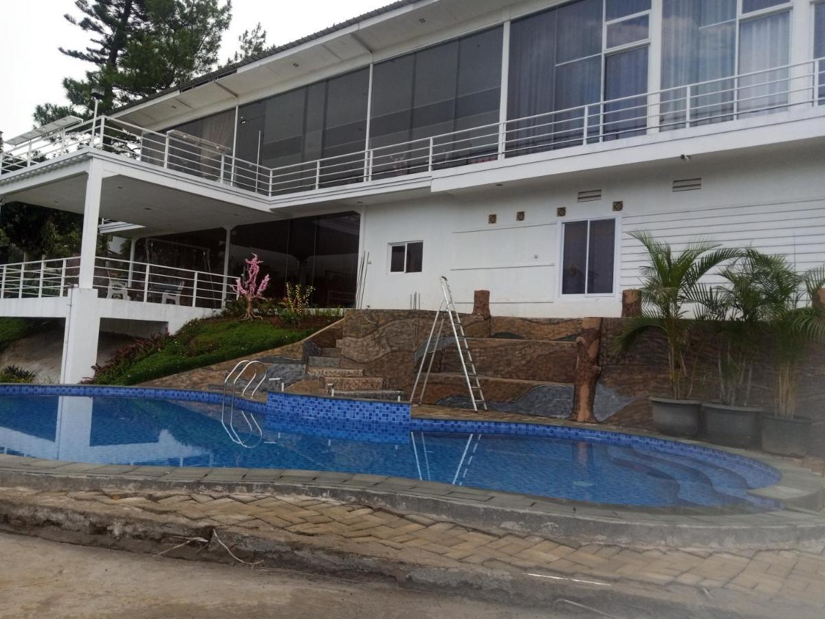 Villa Kaca 88 Cianjur Kültér fotó