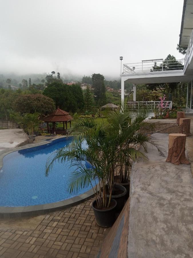 Villa Kaca 88 Cianjur Kültér fotó