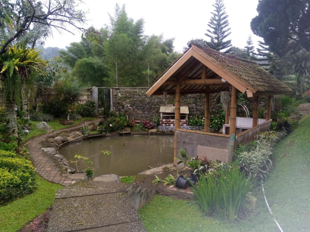 Villa Kaca 88 Cianjur Kültér fotó